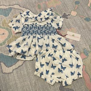 NWT Cecil & Lou Butterfly Smocked Diaper Set